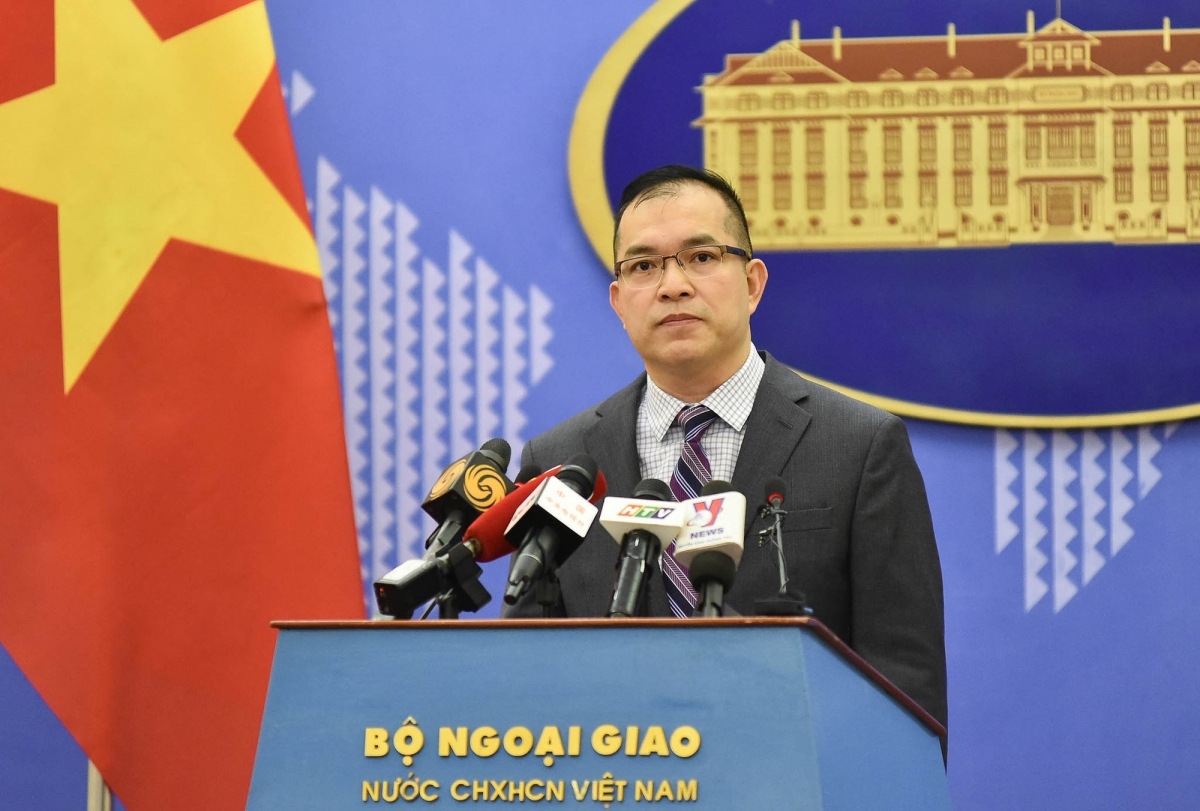 Vietnam closely monitors Xiang Yang Hong 10 in East Sea